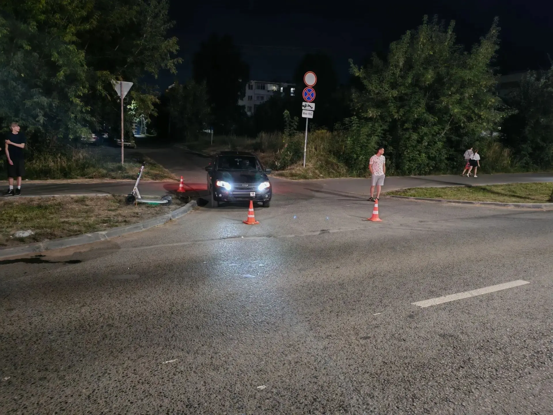 Несовершеннолетний водитель электросамоката и его пассажир пострадали в результате ДТП

29 июля 2026