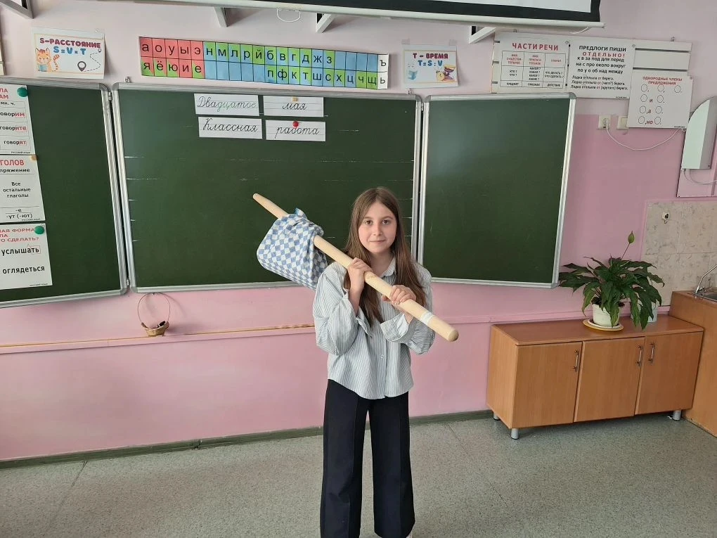 🎒 День без рюкзаков в гимназии- 2026  В нашей гимназии  во второй  раз (традиция была заложена в 202