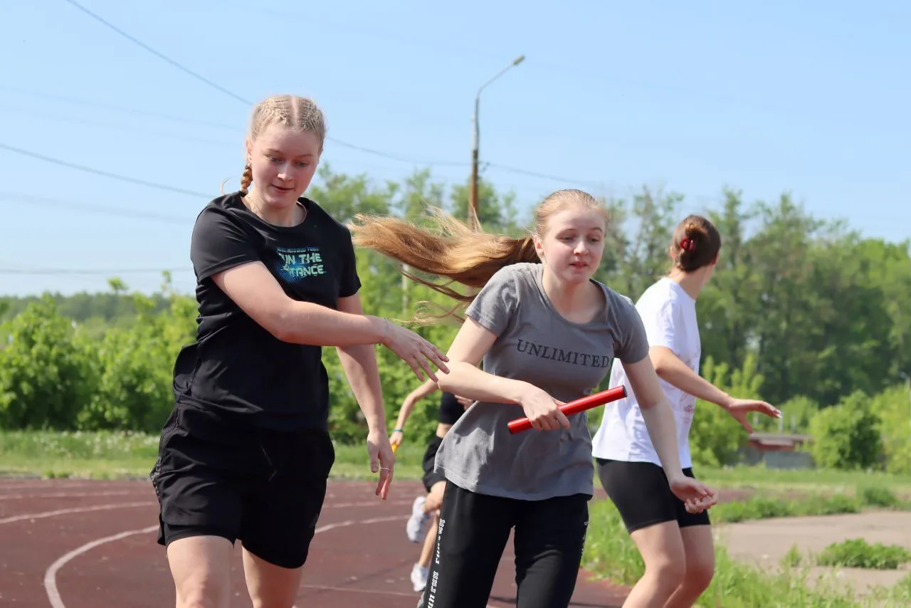 Ну спортсмены! Ну профи! 💪  – Гони, родная! Жми тапку, давай-давай-давай!  Вот это мы понимаем – под