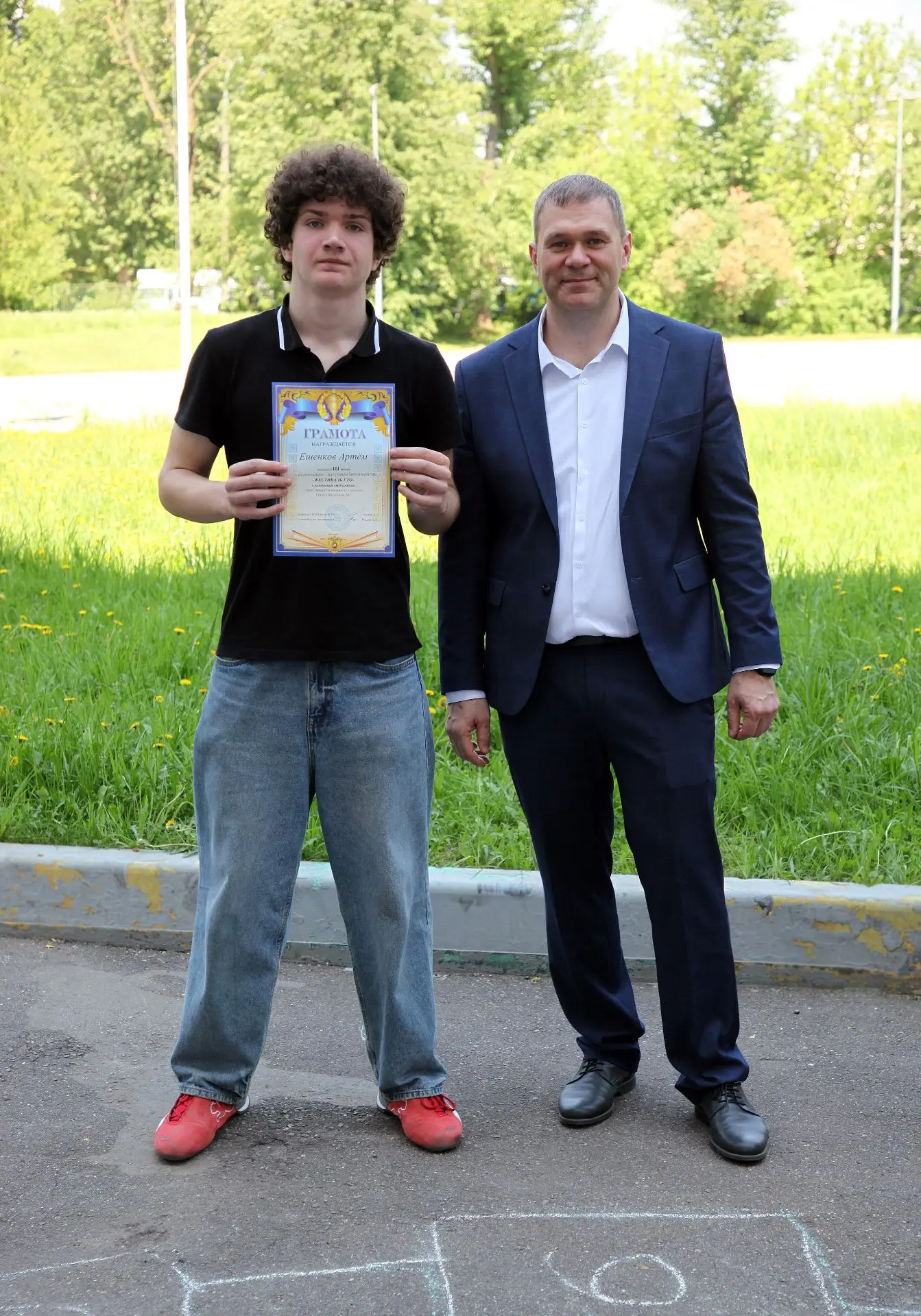 Торжественная линейка 5-8 классов  📸 Сегодня хотим поделиться фотографиями с торжественной линейки н