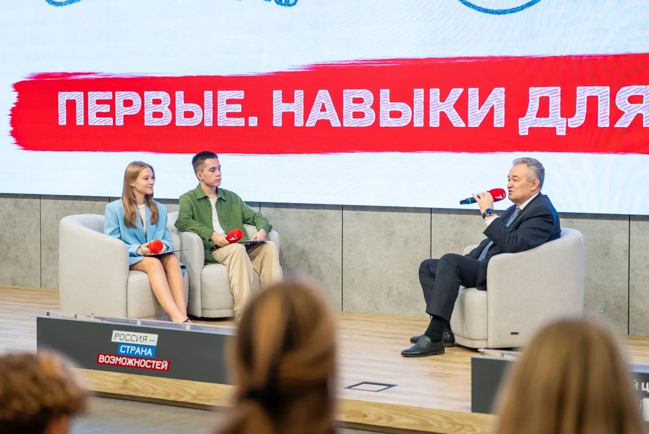 🗣 Ректор Университета имени О.Е. Кутафина (МГЮА) Виктор Блажеев рассказал активистам Д...