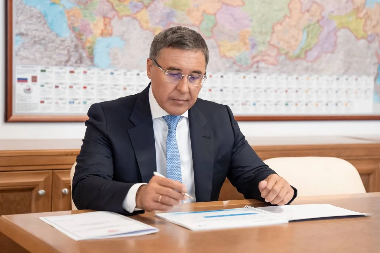 Валерий Фальков провел рабочую встречу с директором Федерального исследовательского цен...