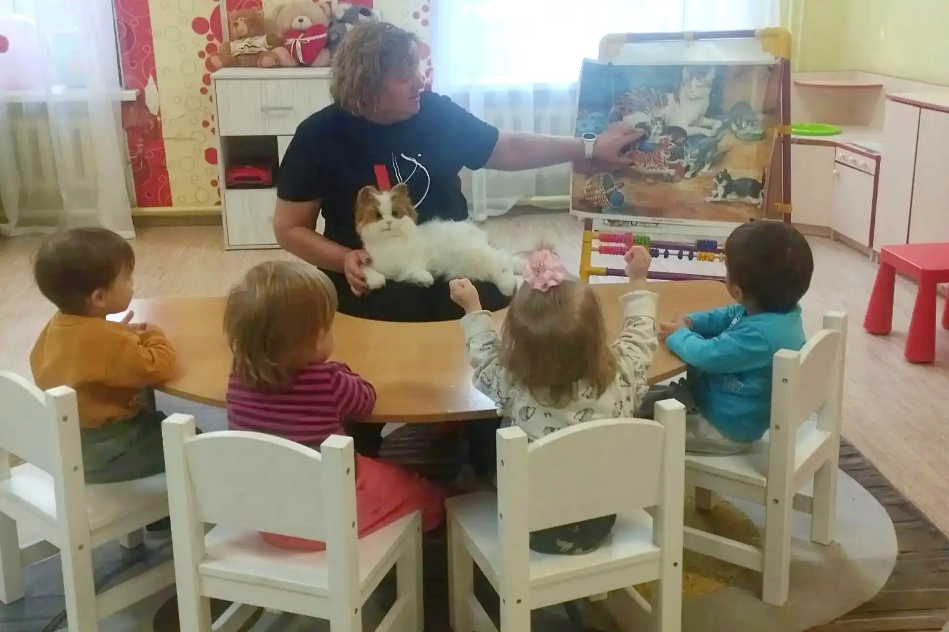 🐈У маленьких воспитанников стационарного отделения социальной реабилитации несовершенн...