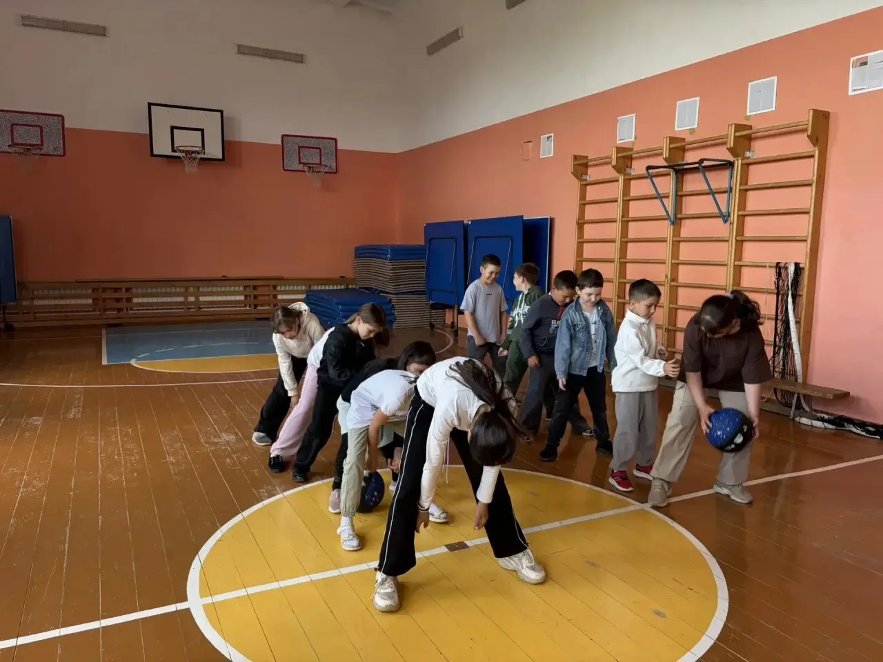 Спортивные соревнования в пришкольном лагере.