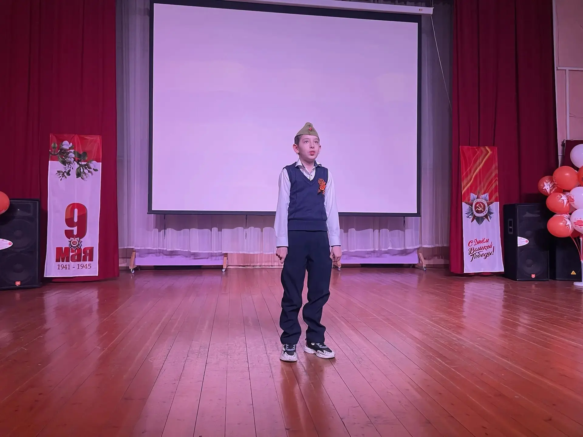 Стихи, которые не молчат. Песни, которые не отпускают 🎤  Говорят, что война заканчивается тогда, ког