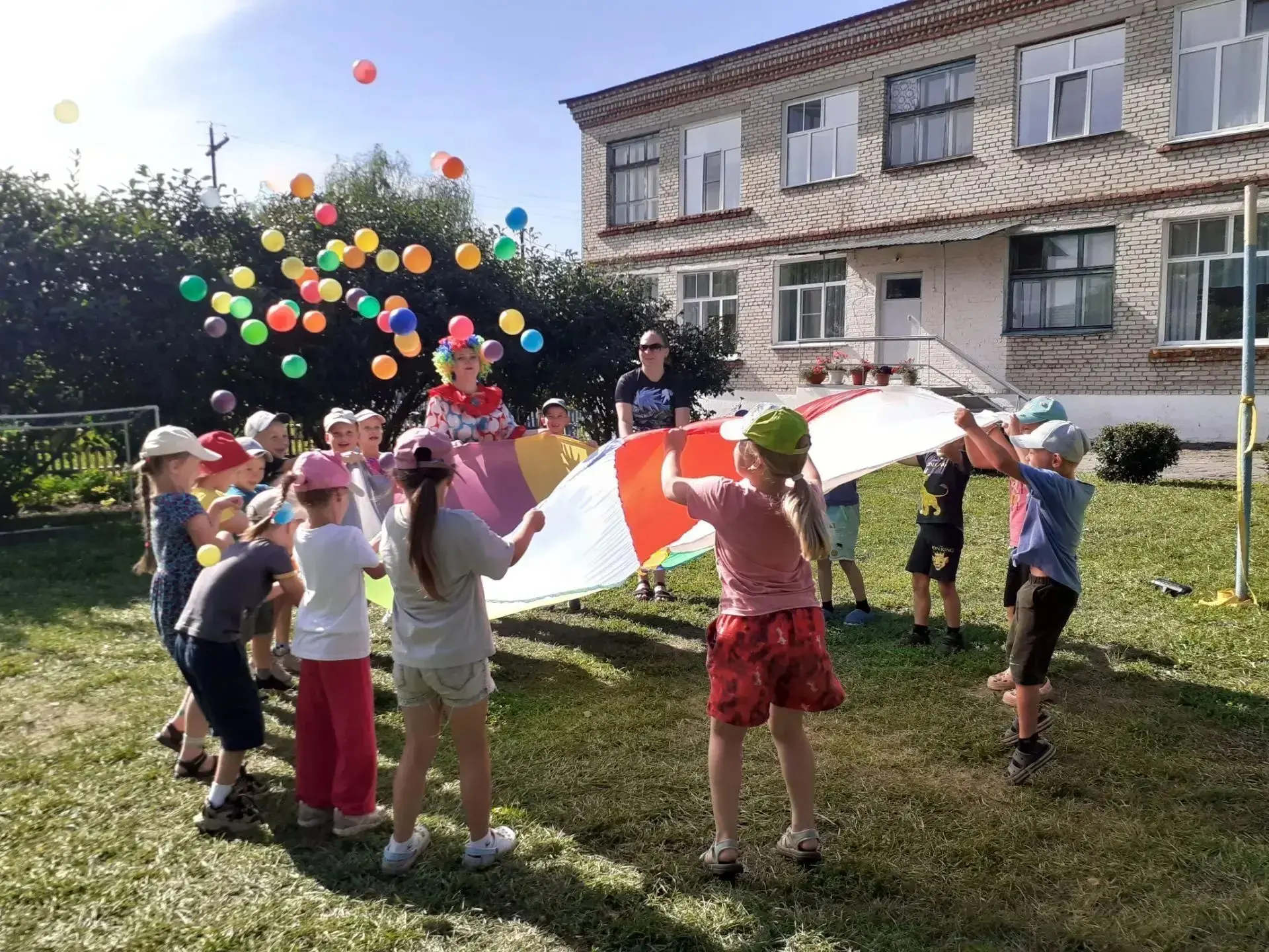 🎉 Ура-ура! 🎉 В нашем любимом детском саду «Ласточка» случилось настоящее спортивное п...