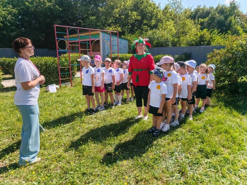 Сегодня на спортивной площадке детского сада(корпус 1)состоялся летний спортивный празд...