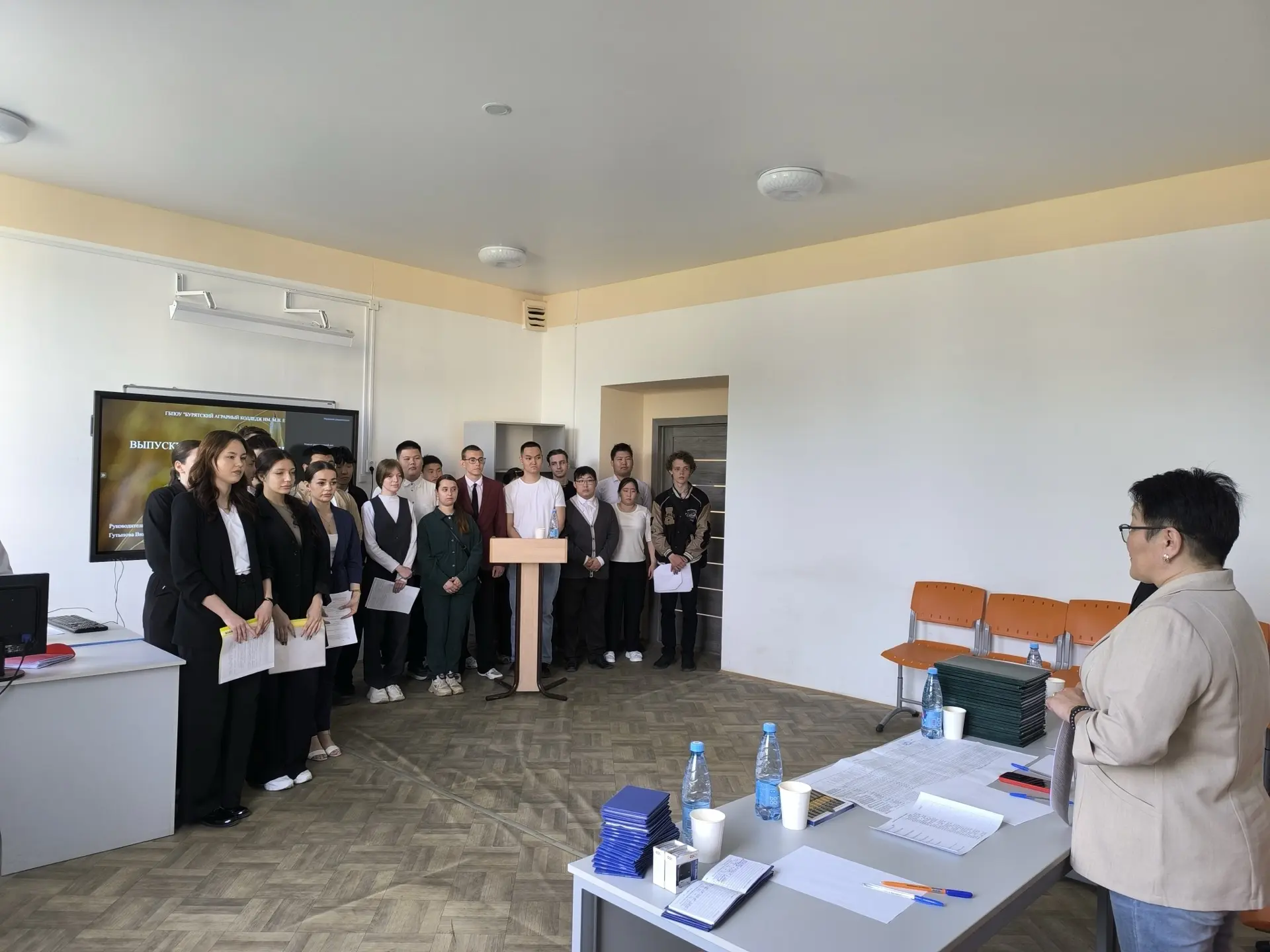 📚Защита выпускных квалификационных работ

16 июня прошла защита дипломных работа (ВКР) по специальн