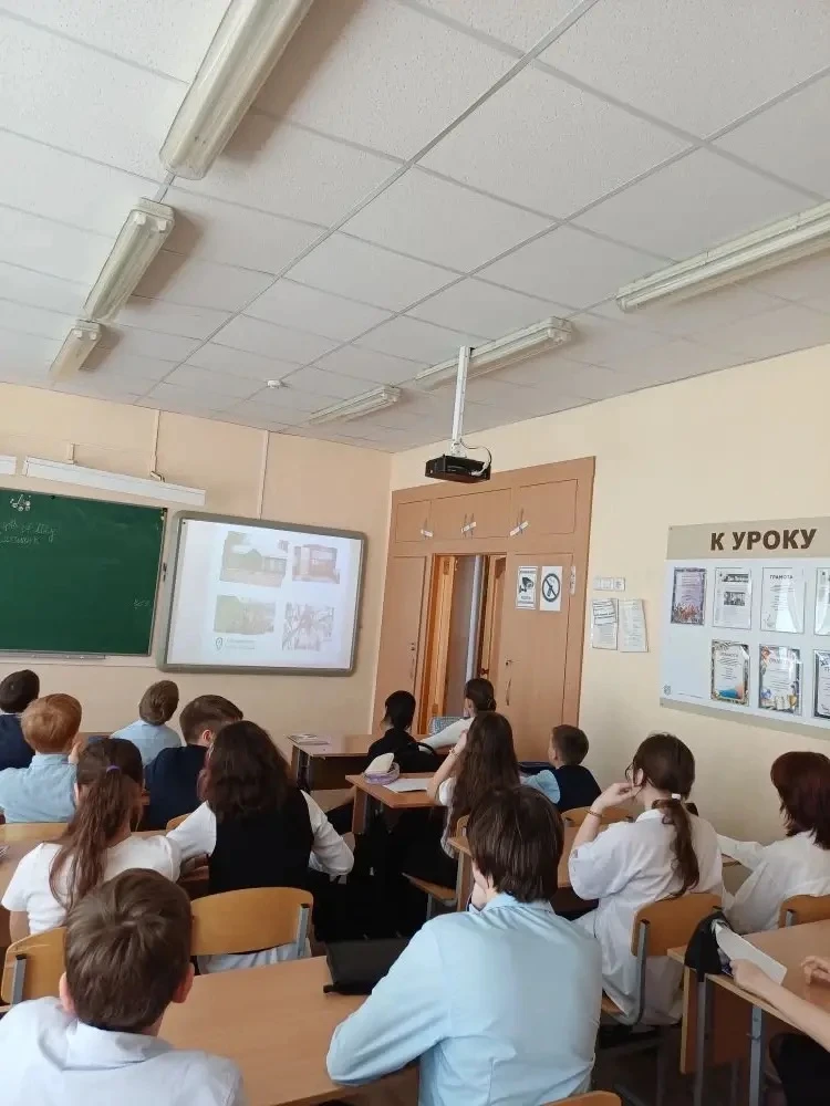💫Сегодня занятие «Разговоры о важном» было посвящено песням Великой Отечественной войн...