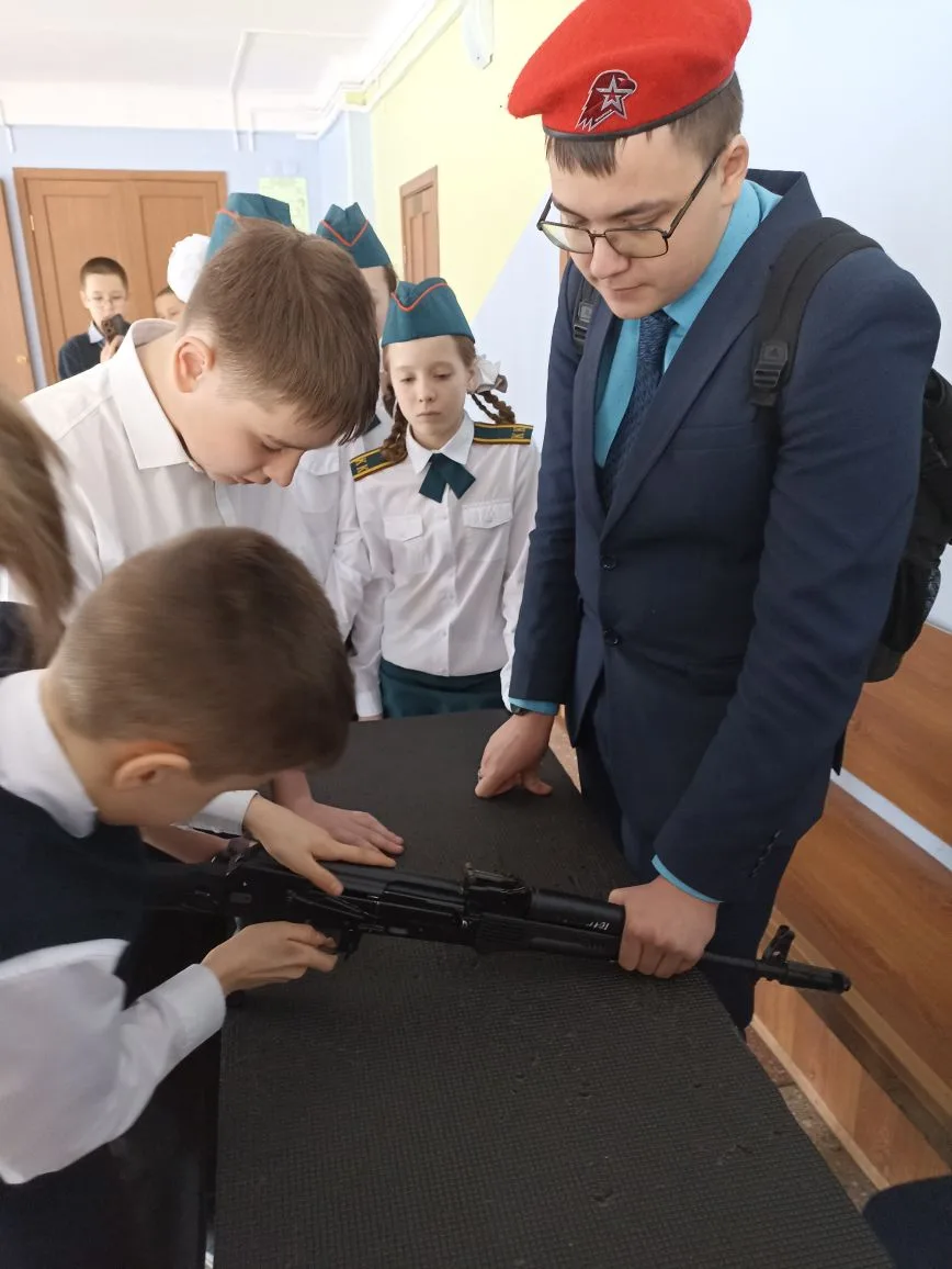 ⛹️ В нашей школе прошли насыщенные и яркие мероприятия, подготовленные в преддверии Дня защитника От