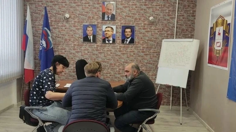 Депутаты Совета депутатов фракции партии «Единая Россия» провели в апреле серию приемов...