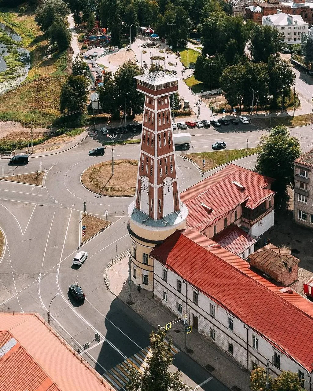 Пожарная каланча в Рыбинске

🗺️ 58.046832, 38.852780

📸justdfour

#Рыбинск
#ЯрославскаяОбласть

Ую