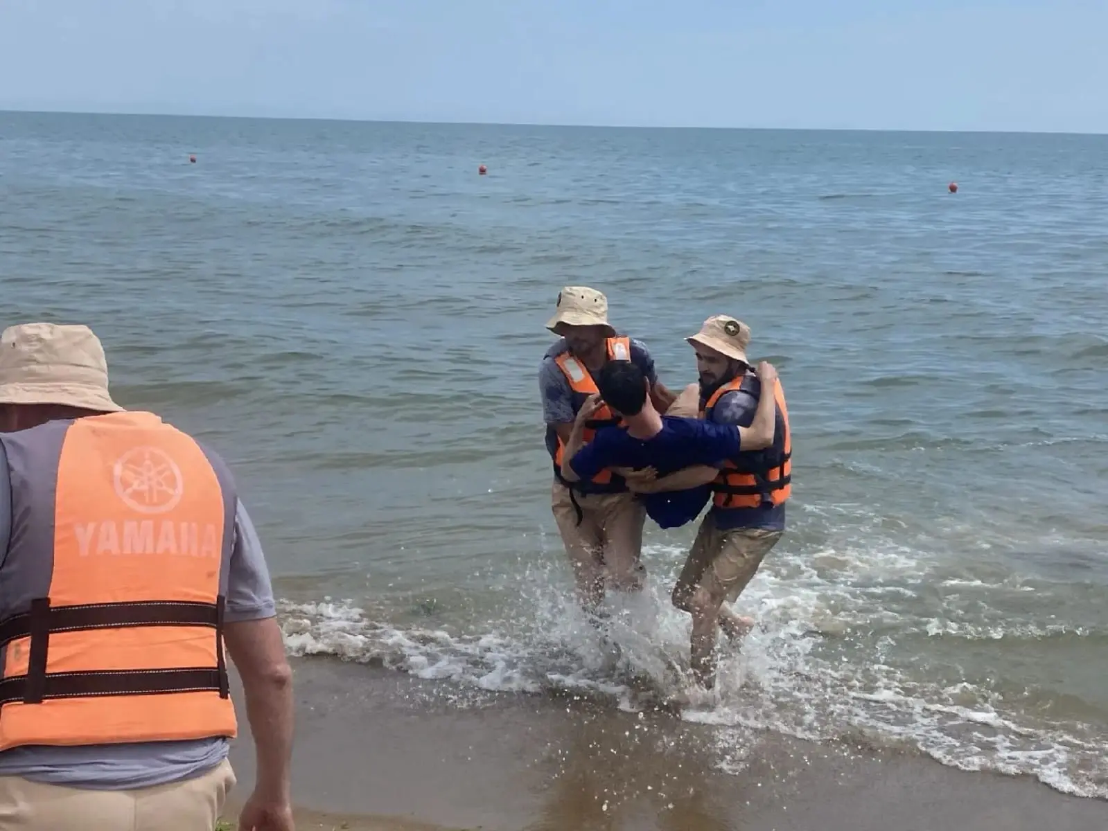 🌊 В преддверии купального сезона, в условиях повышенной готовности, спасатели Дербентского поисково