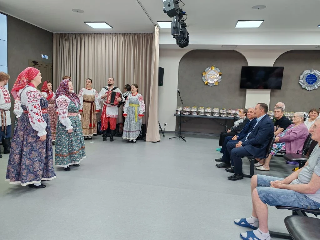 Ансамбль народной музыки «Любава» КемГИК выступил в Кузбасском госпитале ветеранов войн  ✅10 апреля 
