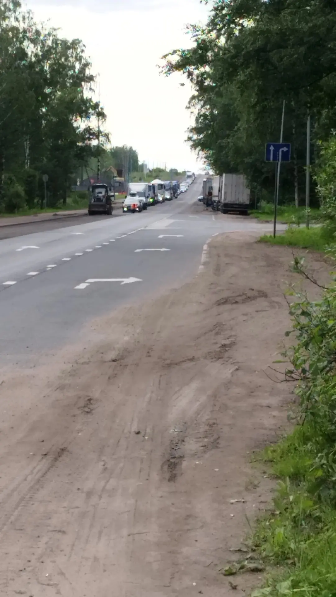 Начался ремонт дорожного полотна на Волхонке.. Движение ограничено!