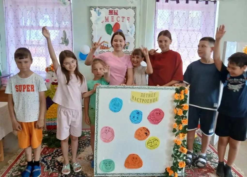 В Плодовитом для детей прошла конкурсно- развлекательная программа "С малой Родины моей, начинается 
