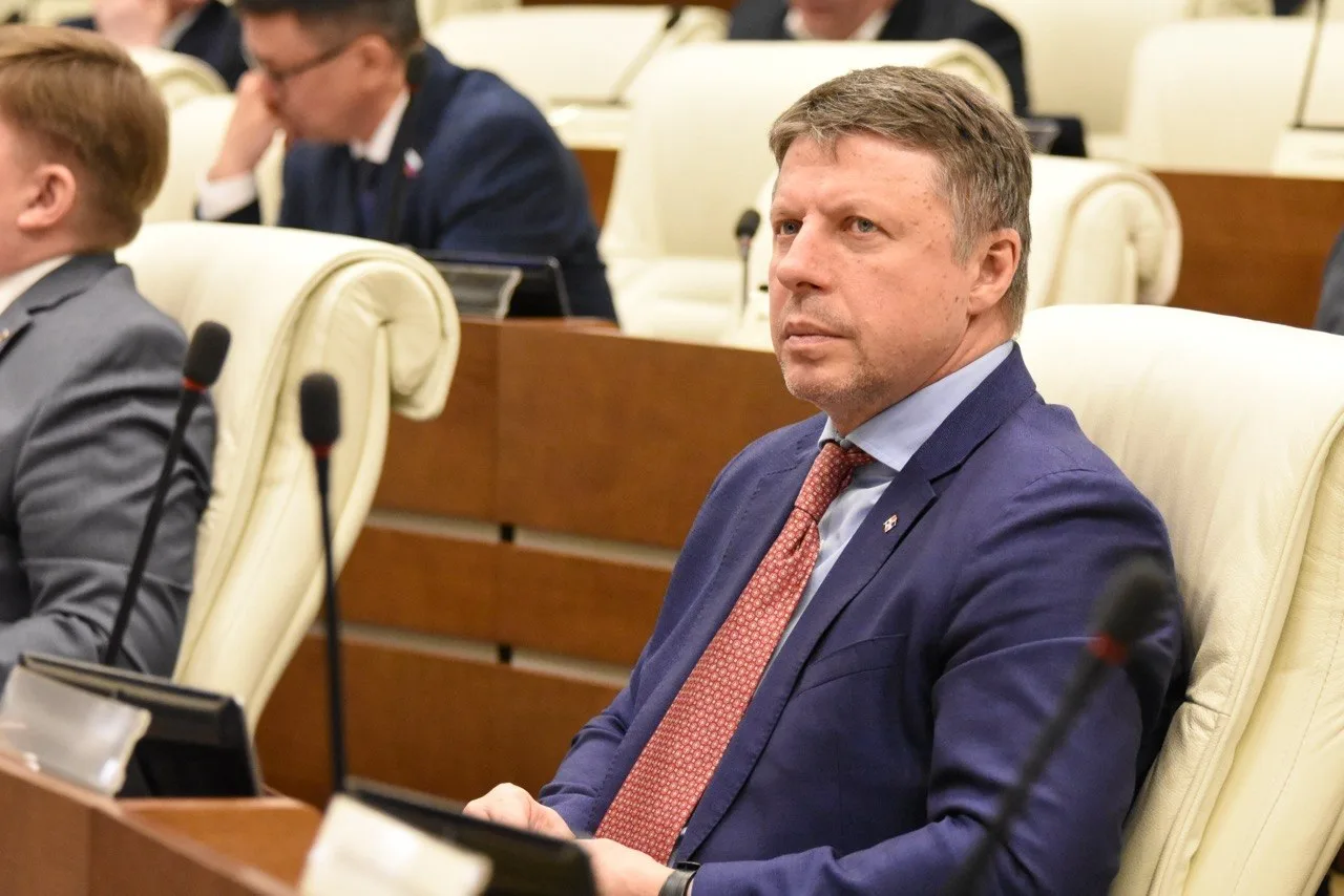Пермский политический тяжеловес Сухих вновь возглавит заксобрание. Его кандидатуру реко...