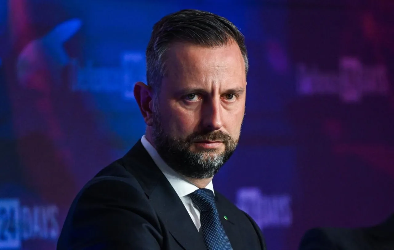 ⚡️Украина не войдет в Европейский Союз с Бандерой на флаге, — глава польского Минобороны Косиняк-Кам