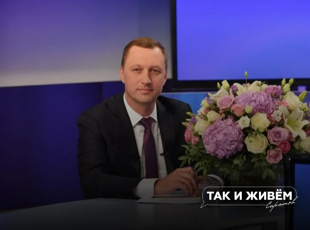 🎓Роман Бусаргин поздравил ребят и учителей с Днем знаний и пожелал счастья и удачи