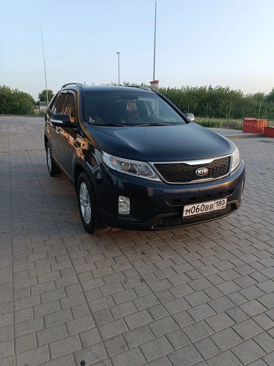 Продам технически исправный автомобиль KIA SORENTO, выпуск- ноябрь 2014 г.в., 2,4 бензин, 6-и ст. об