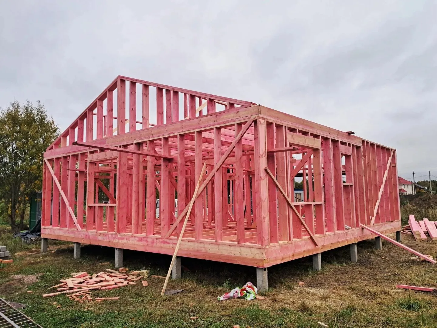 🏗️ КАРКАСНЫЕ ДОМА: 4 ГЛАВНЫХ МИФА, В КОТОРЫЕ ПОРА ПЕРЕСТАТЬ ВЕРИТЬ