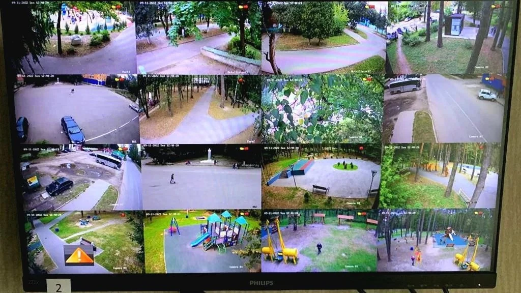 В сквера на улице Прессовой планируется смонтировать систему видеонаблюдения.