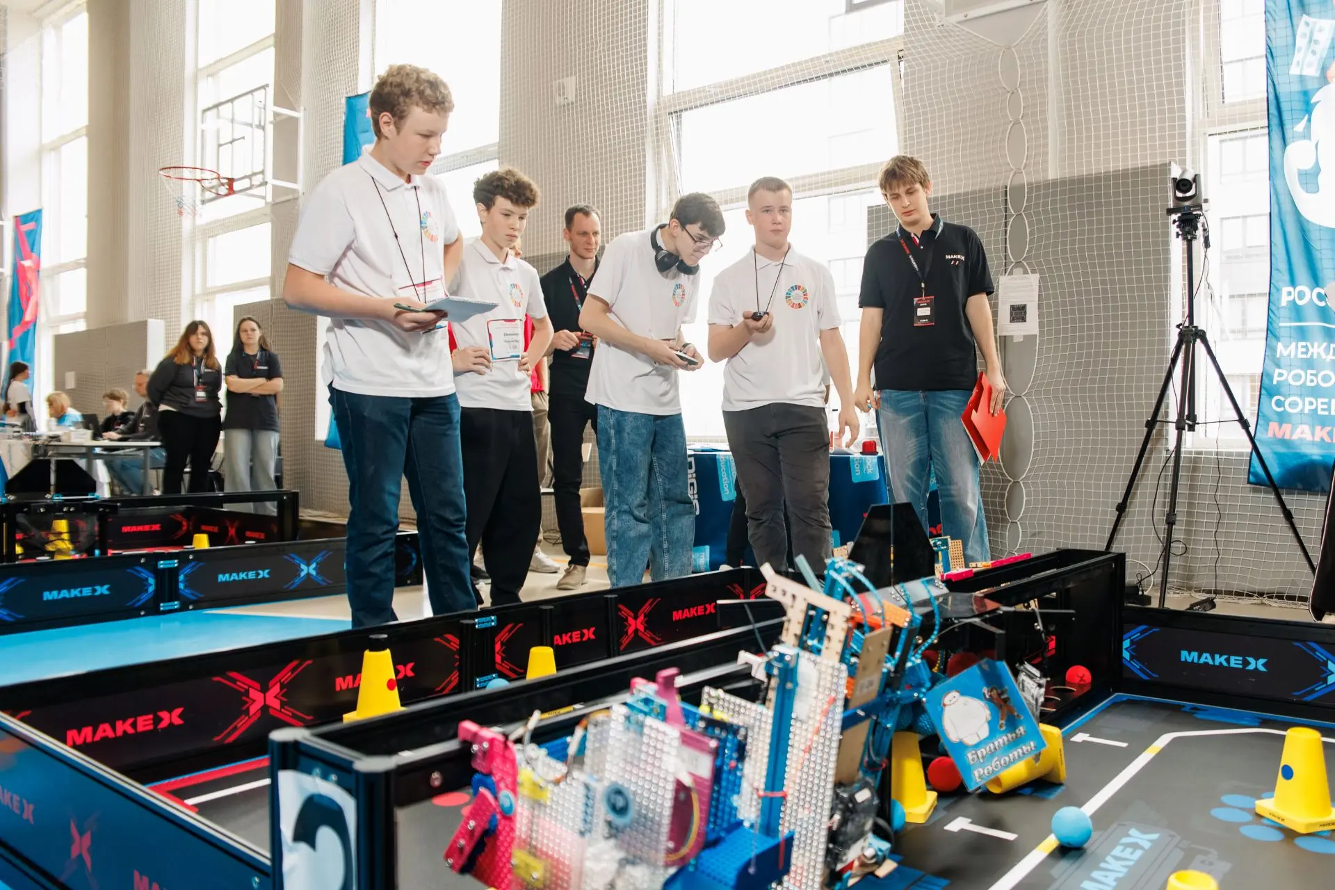 До всероссийского финала MakeX осталось всего 3 недели

Финишная прямая сезона 2025–2026 уже началас