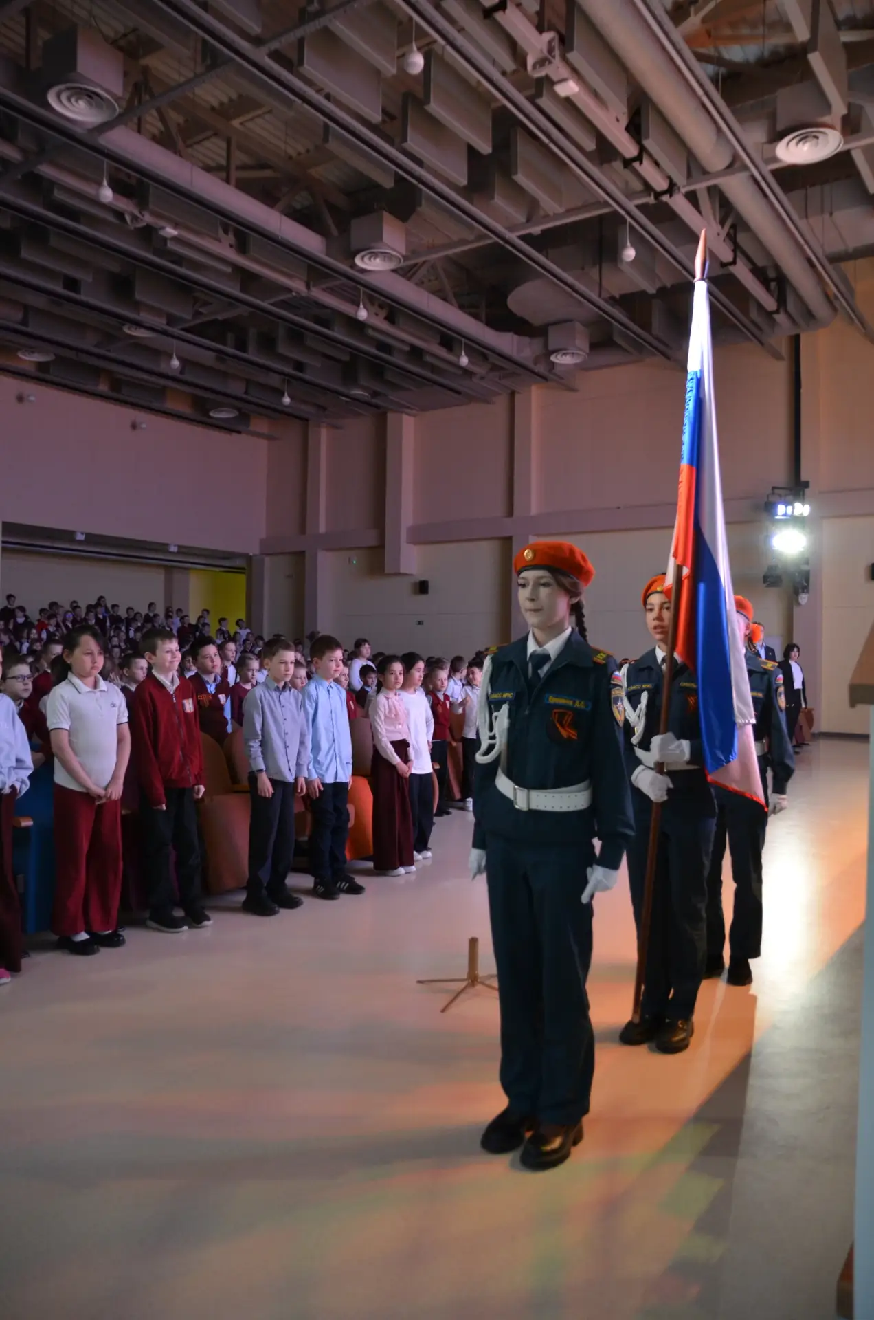 Торжественные линейки ко Дню Победы! 🇷🇺 🌹    📅 Сегодня, 4 мая, в нашей школе прошли торжественные ли