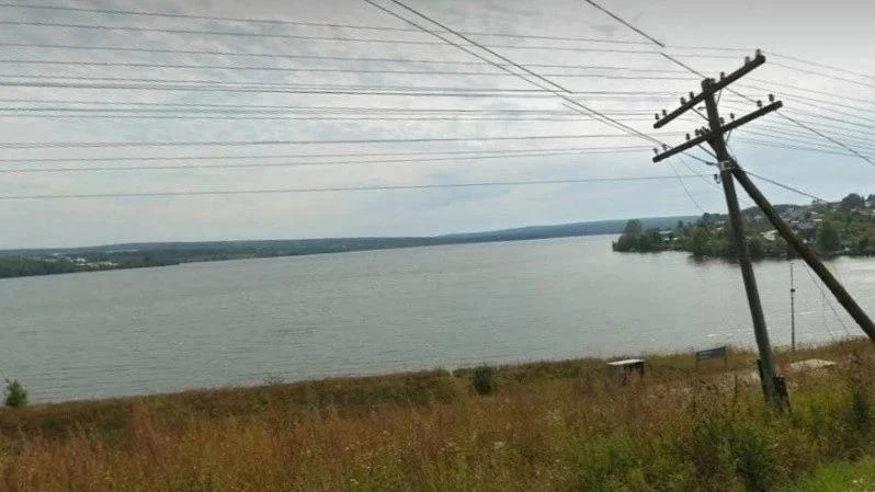 Пожалуйста, будьте осторожнее на воде!

Спасатели городской службы спасения извлекли из пруда в Лысь