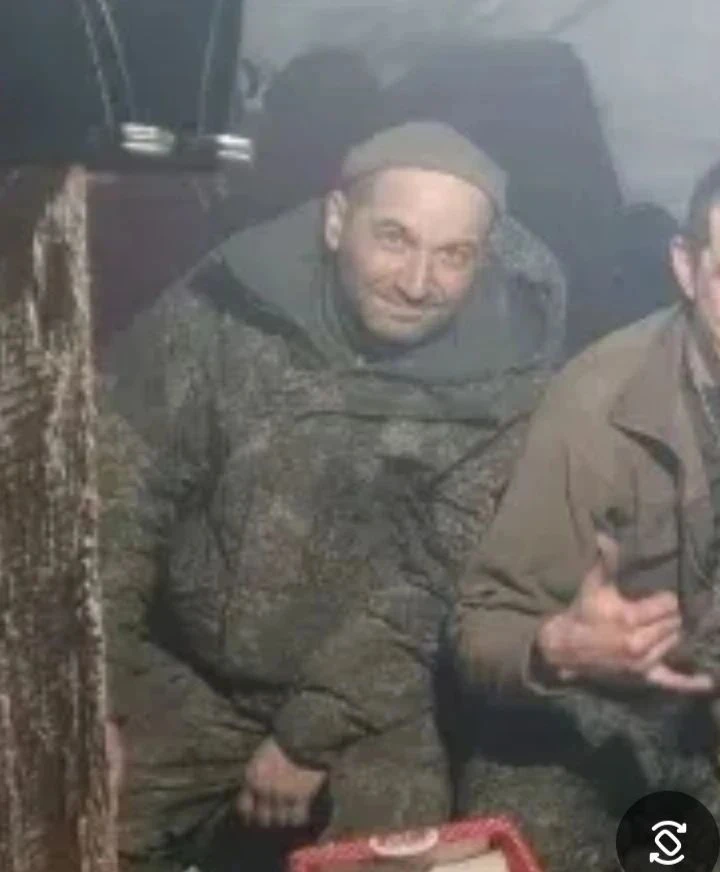 Ческидов Игорь Александрович 17.09.78 в/ч 95375 полк435  9 рота 4 взвод. Ушёл на БЗ 9.0...