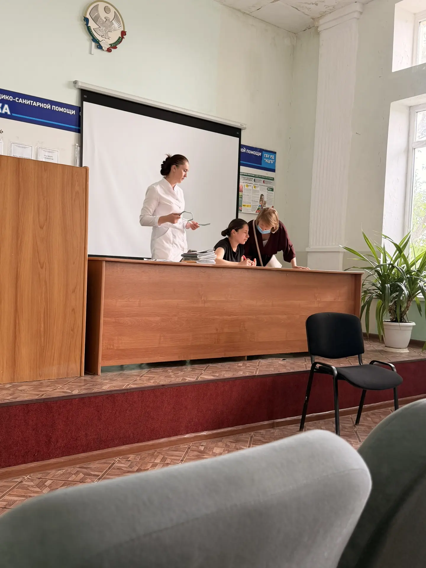 Безопасность детей — наш главный приоритет! 

Сегодня коллектив нашего 
детского сада № 15 
прошли в