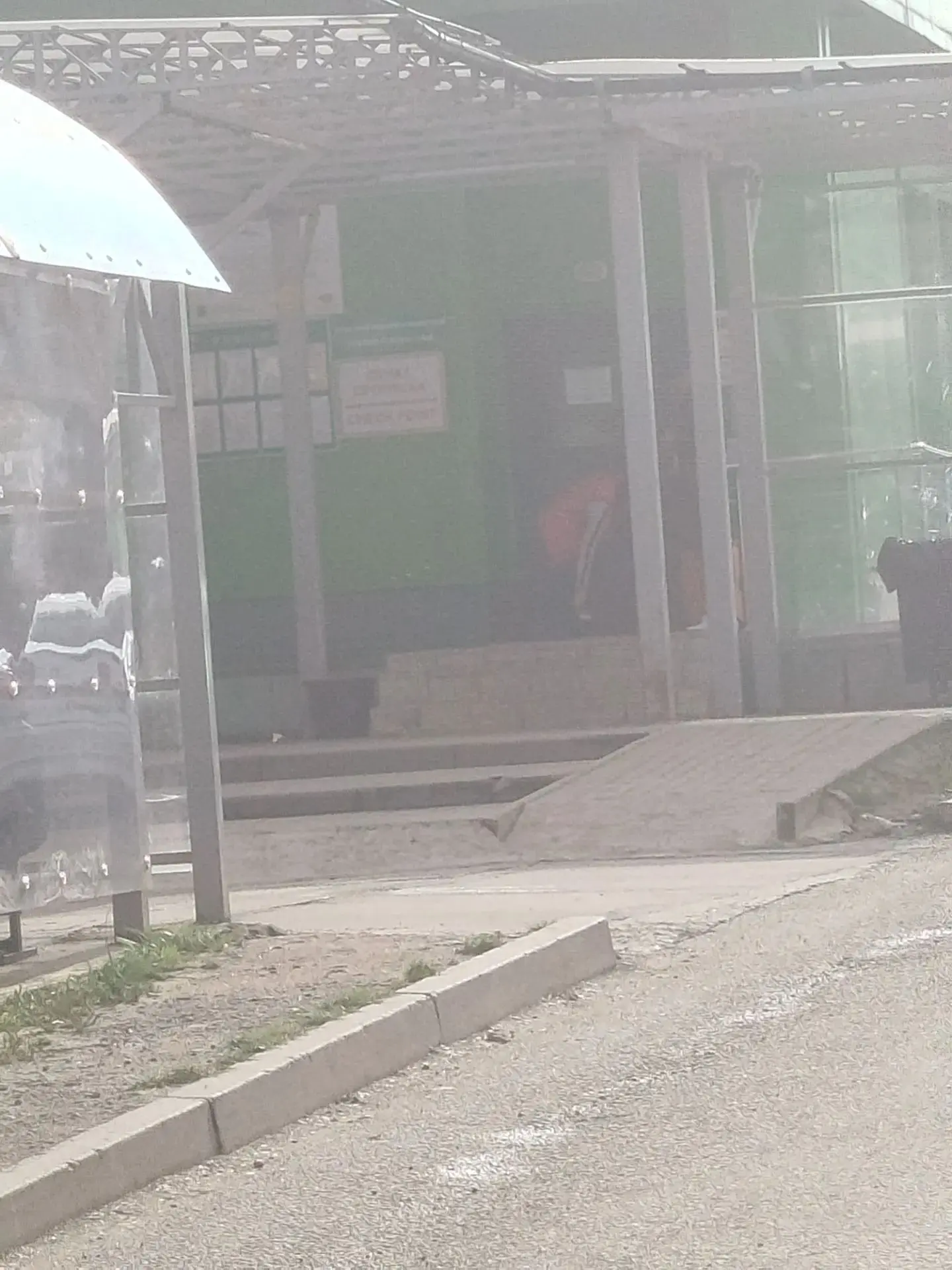Камера - очередь из Нарвы (Эстония) в Россию https://balticlivecam.com/ru/cameras/eston...
