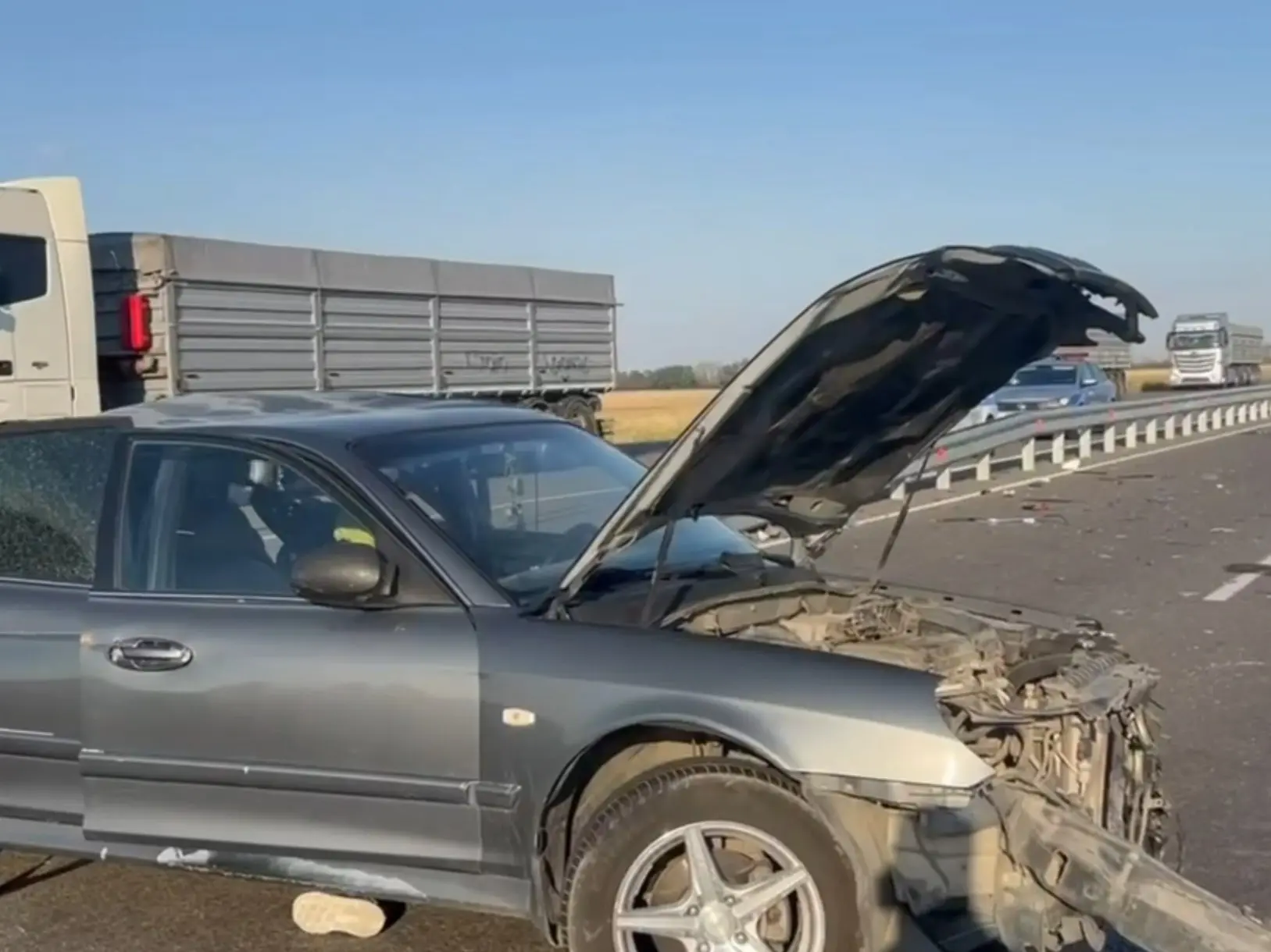 Двое детей пострадали в ДТП с тремя машинами под Таганрогом.