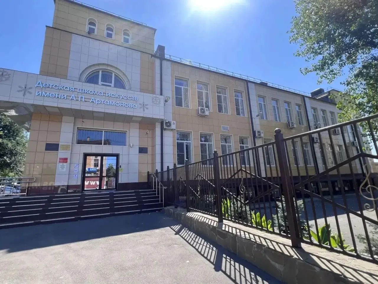 💫 В Ростове-на-Дону продолжается масштабная работа по модернизации учреждений культуры.