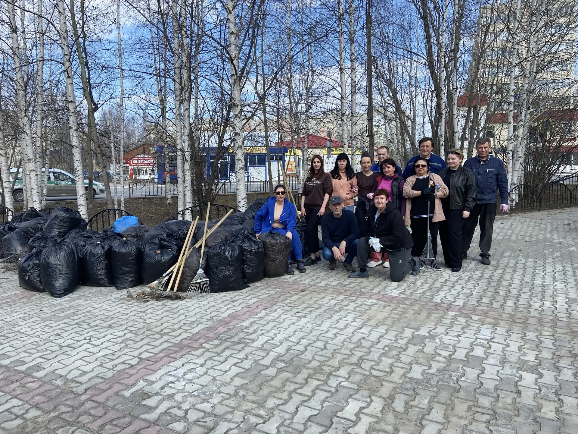 «Погода рулит» нужными субботниками. 6 мая. Школьное братство.