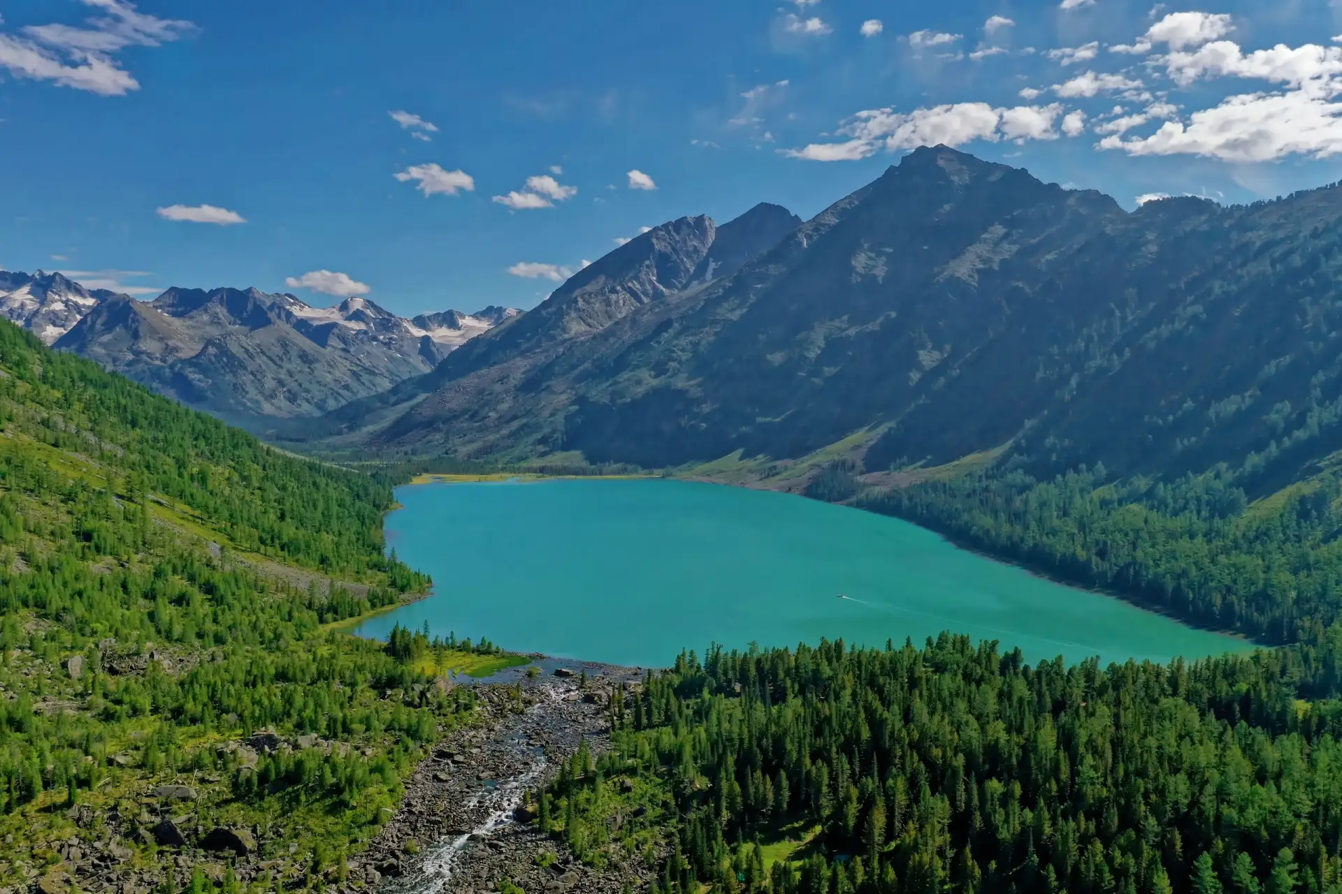 ⛰️ Бирюзовые озера, снежные горные вершины, звездные ночи и осенние огненно-рыжие кроны...