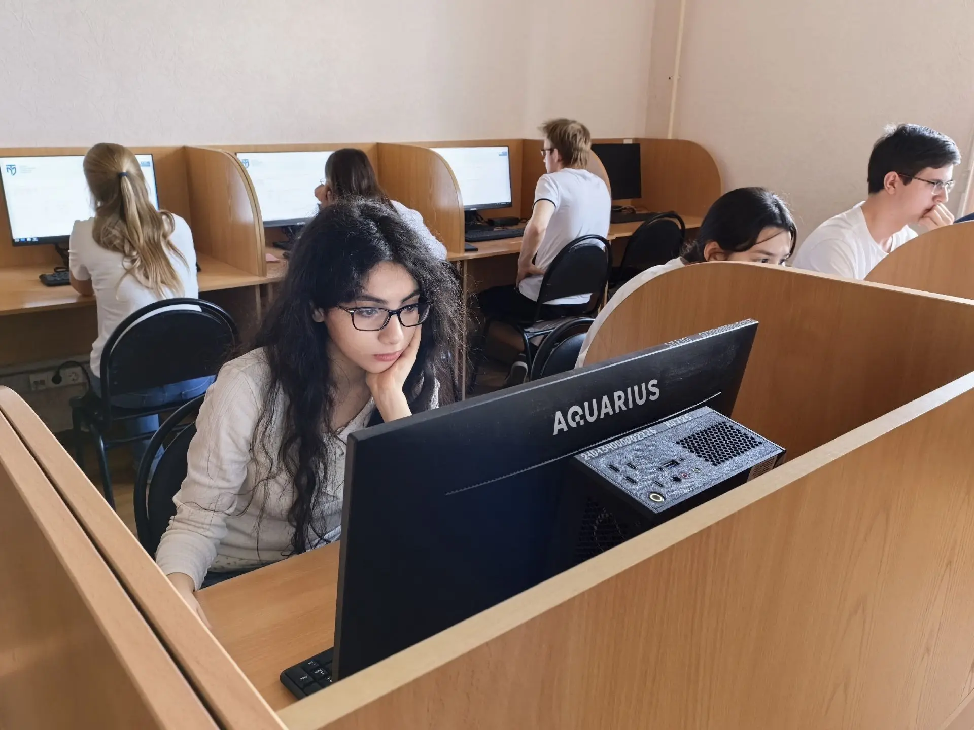 В ТвГМУ прошёл IV Открытый интеллектуальный конкурс «Юный медик» 🧠