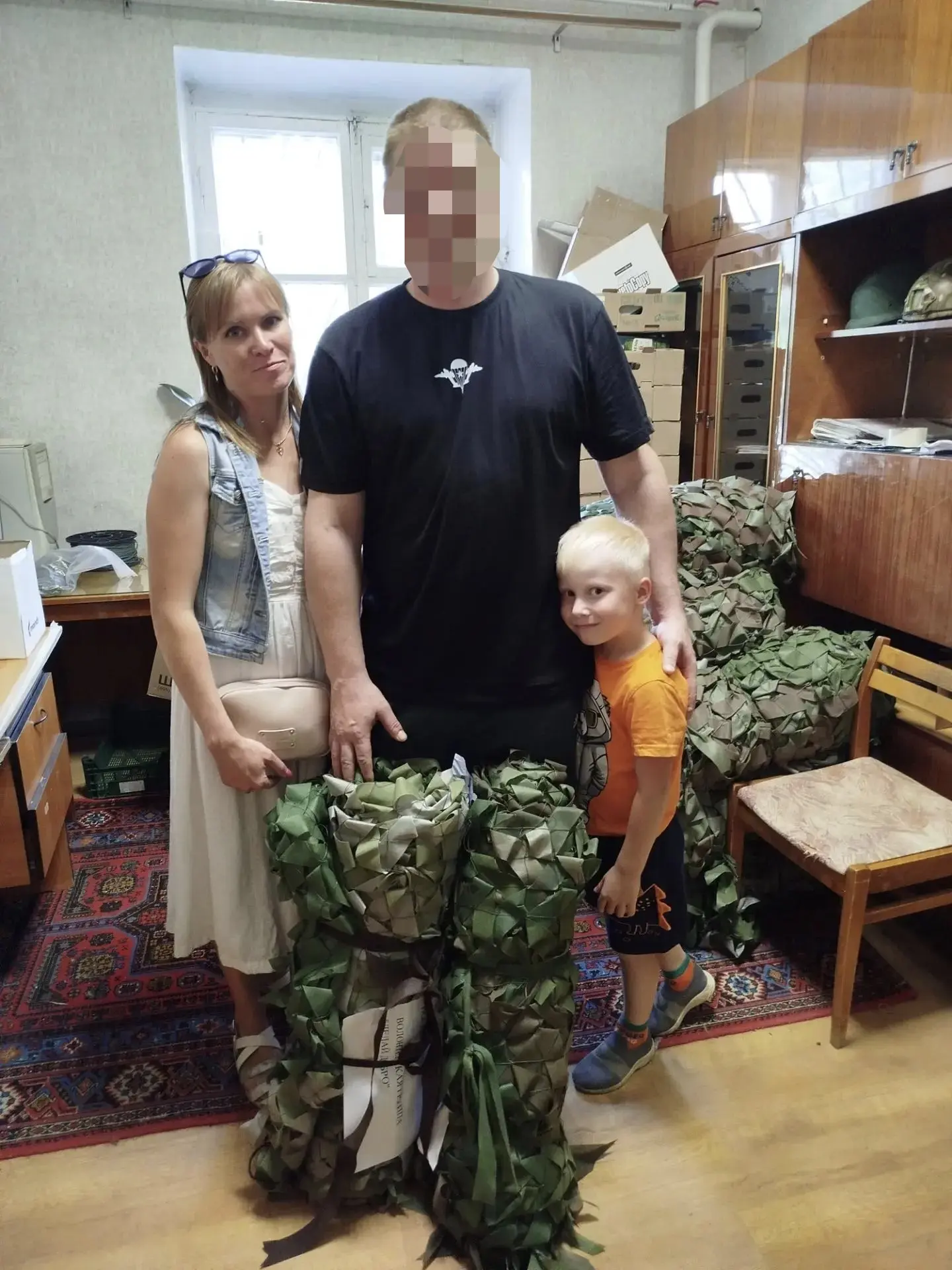 Боец «Багай» в гостях у волонтёров