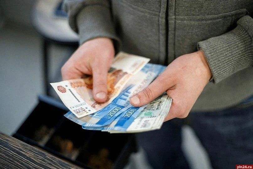 💼 «Серая» зарплата и «мы одна семья»: главные красные флаги на собеседованиях в Пскове

Аналитики S