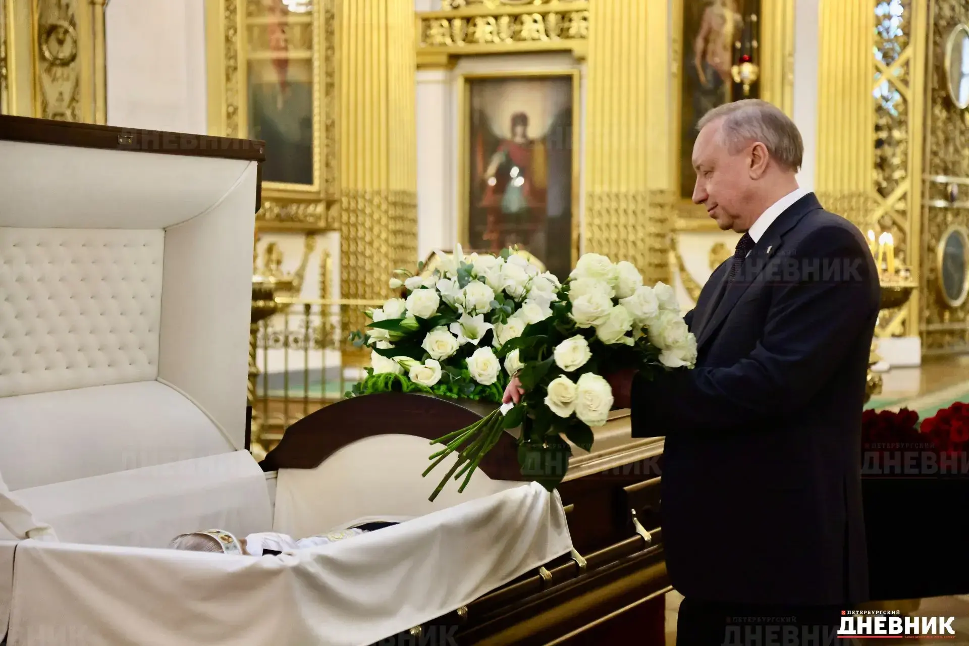 🥀 В Петербурге прощаются с актрисой Людмилой Чурсиной

Актриса скончалась 10 июня на 85-м году жизн