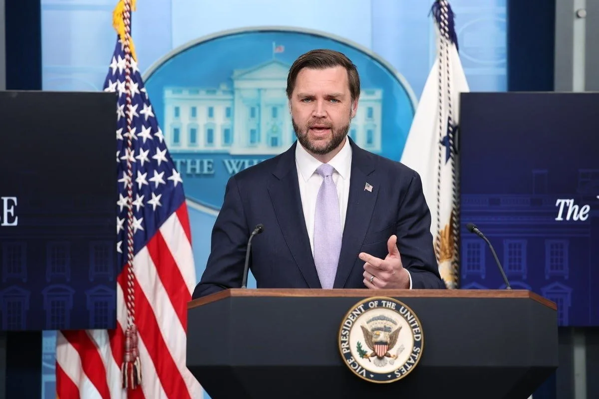 Джей Ди Вэнс заявил, что соглашение США и Ирана не предусматривает разморозку иранских активов. По е