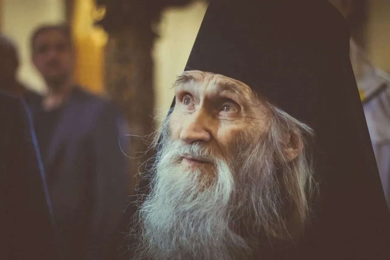 🕊 Люди никогда не меняются к лучшему через ненависть, осуждение или приговор. Мы меняе...