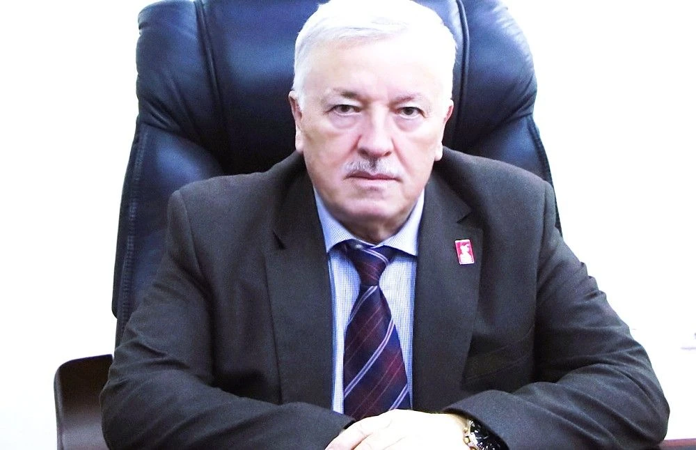 Галип Галипов поздравил с Днём России
Глава Гумбетовского района, секретарь местного отделения ВПП «