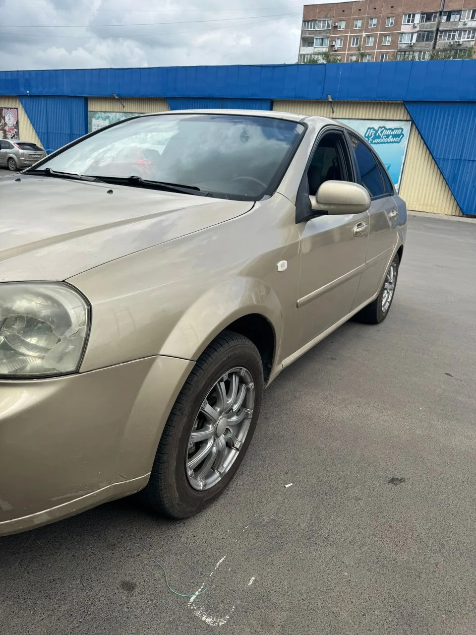 🚘 Шевроле лачети (клан)
📌 2007 года выпуска      
⚙️ Мотор: 1.6 (109л.с.) механика 
✔️ Пробег по с