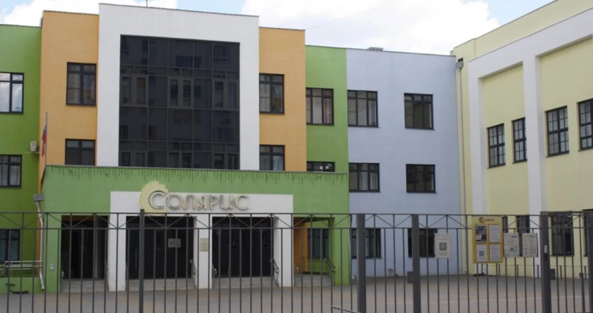 Вчера, 6 октября, в лицее «Солярис» в Саратове 12-летнему мальчику стало плохо