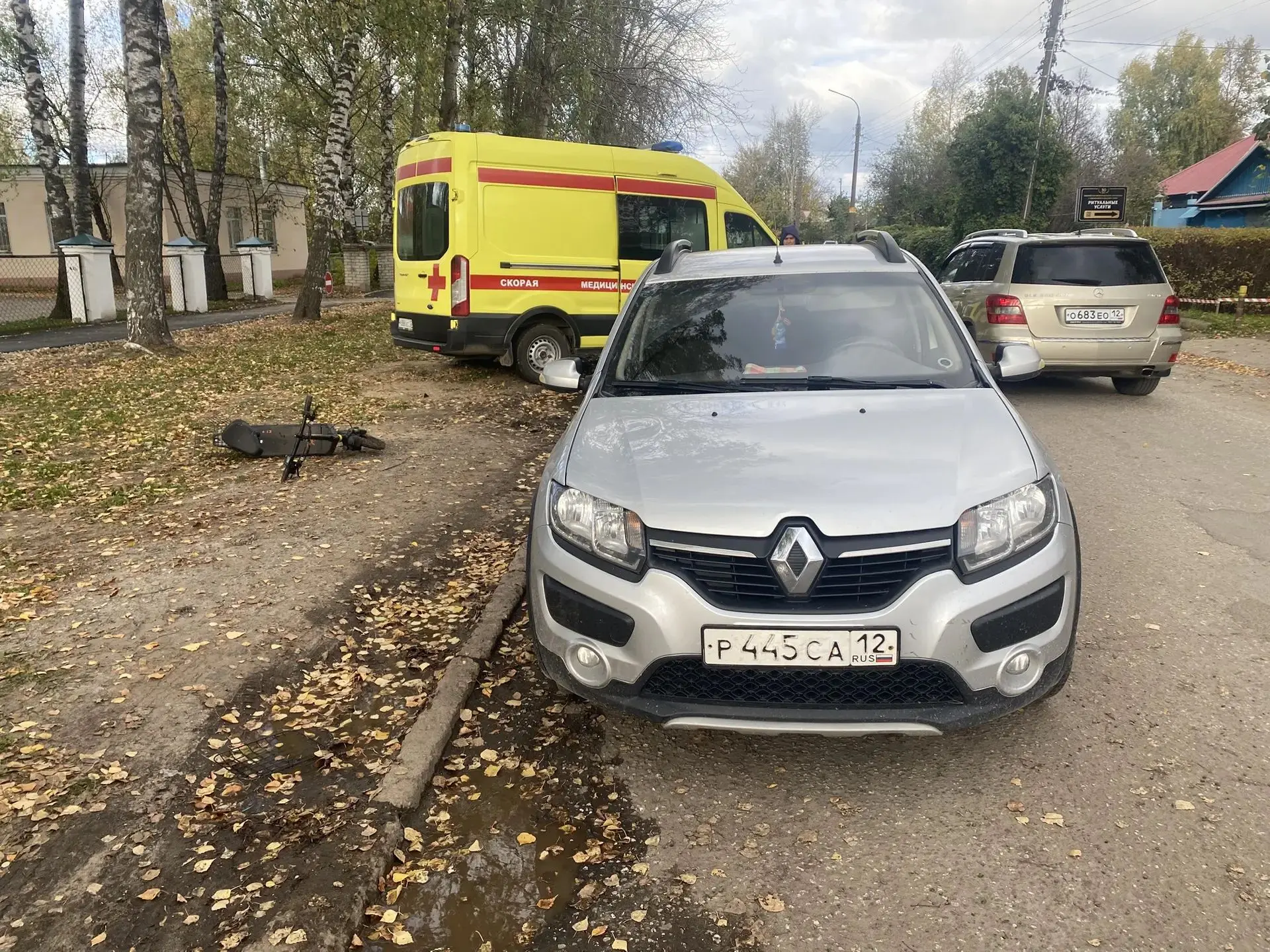 Устанавливаются обстоятельства ДТП в г. Йошкар-Оле