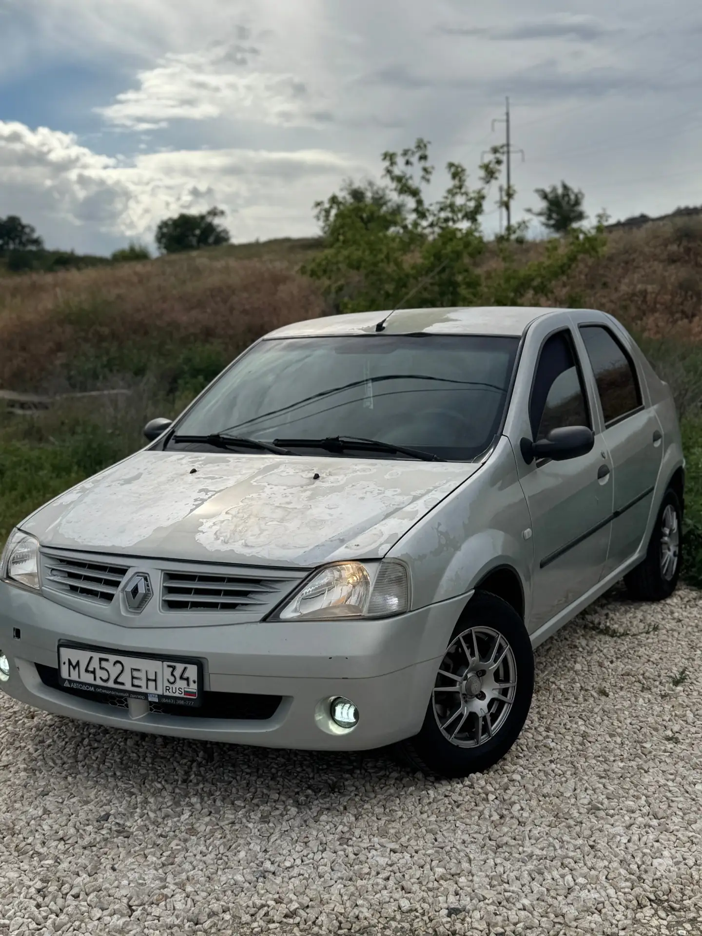 🚗 Renault Logan 2007
✅ Зеленая история, родной пробег 187 тыс. км
⚙️ Двигатель 1.4 — работает отлич