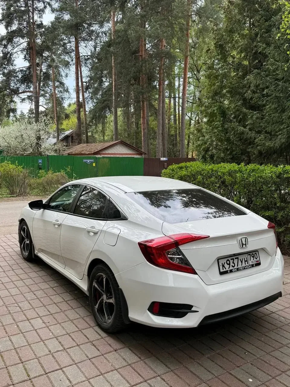 Honda Civic X  2.0 CVT 2017 год  -Без технических и юридических проблем. Три владельца за историю. П