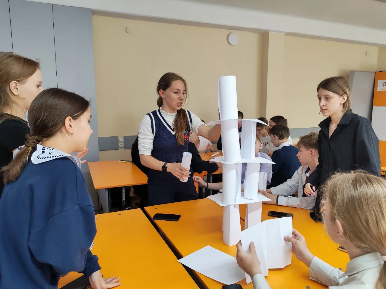 🌟🎉 В нашей школе состоялось увлекательное мероприятие «Наследники пионерии», организованное советник