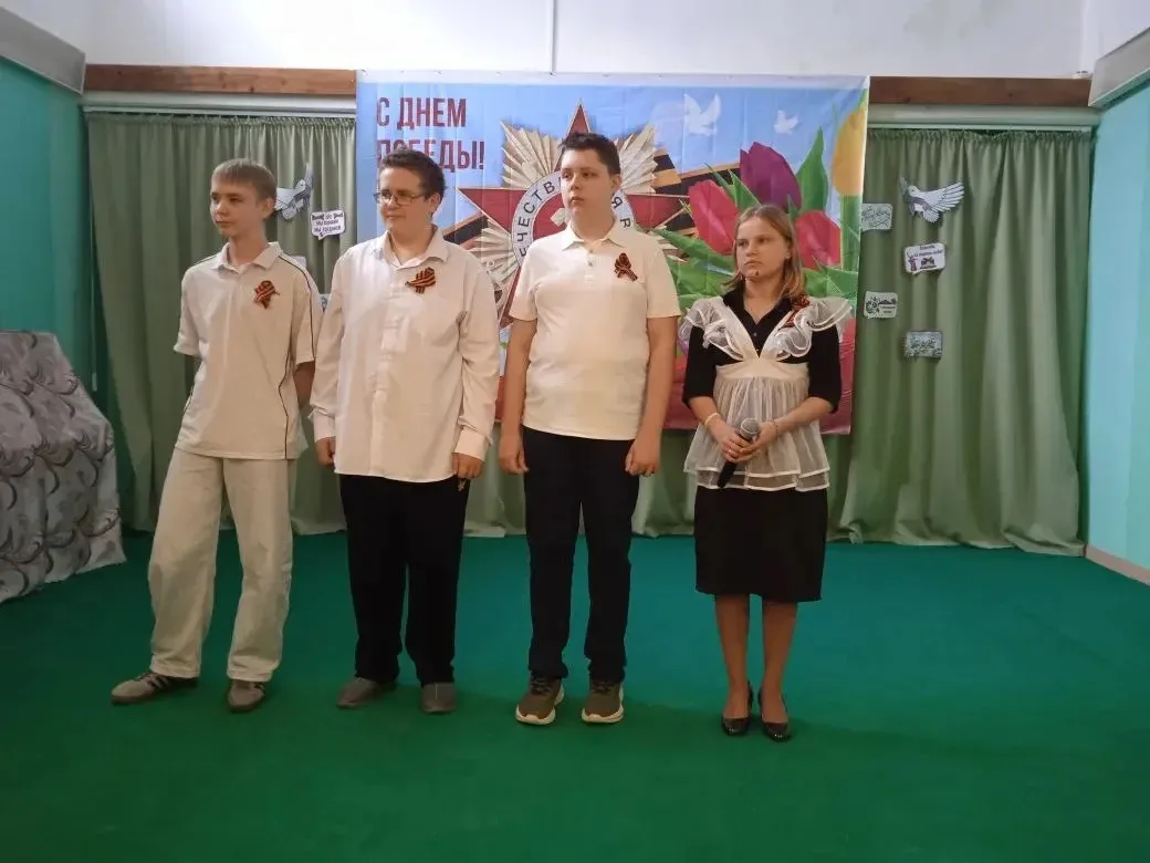 Сегодня в преддверии Дня Победы в нашей школе прошёл конкурс исполнения военной песни.  Такие меропр